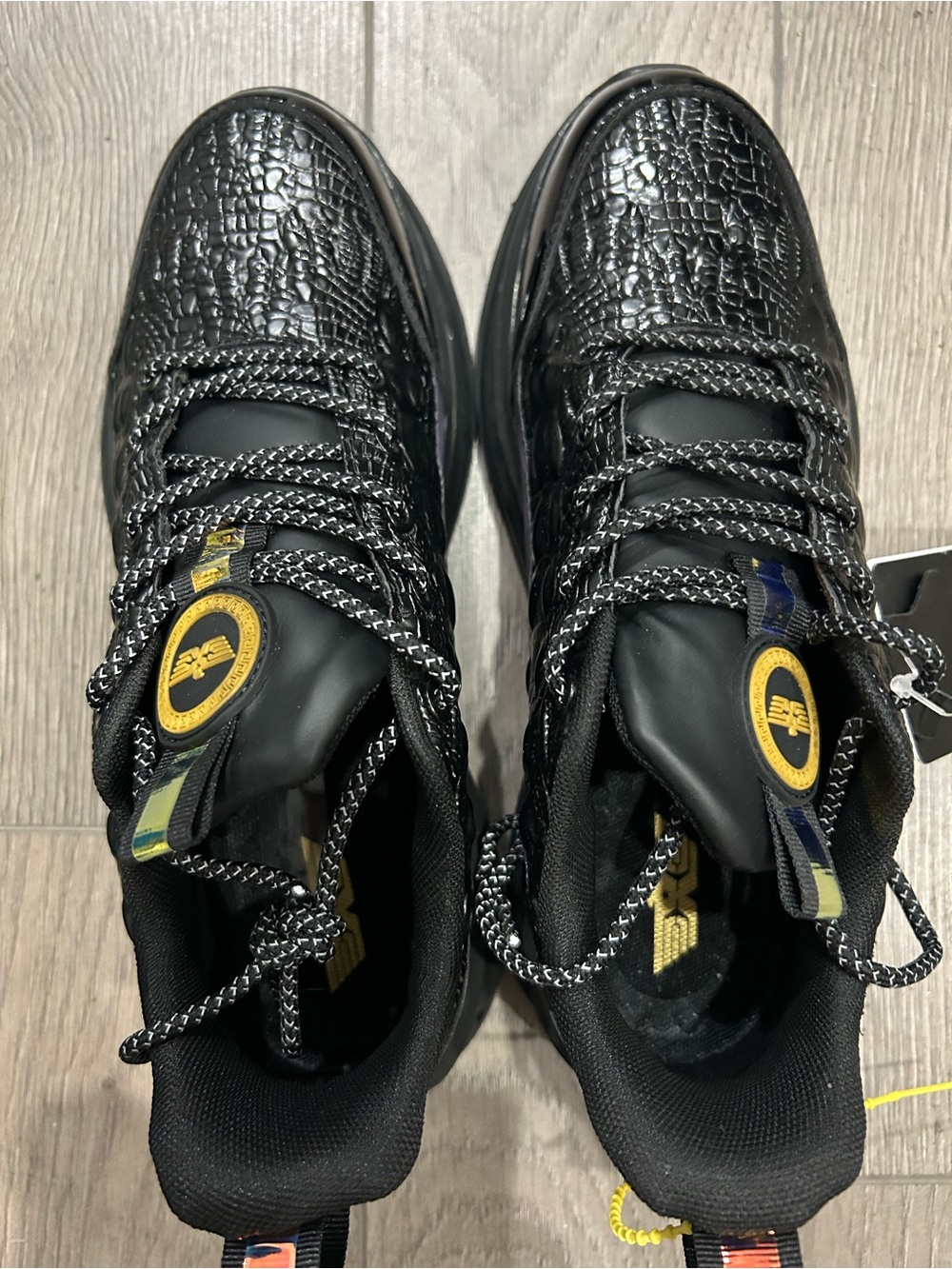 New unisex black Leather Sneakers